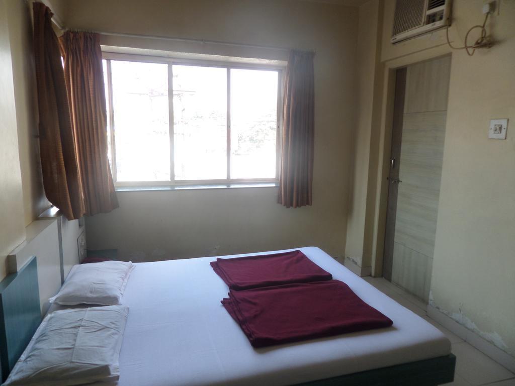 Hotel Sai Ratna 纳西克 外观 照片